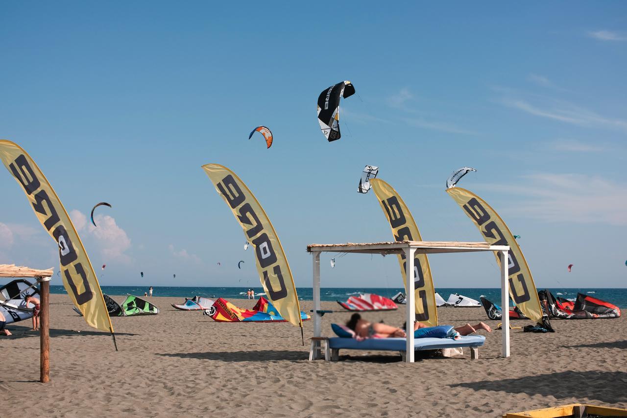 Beach Walk Apartments ウルツィニ エクステリア 写真